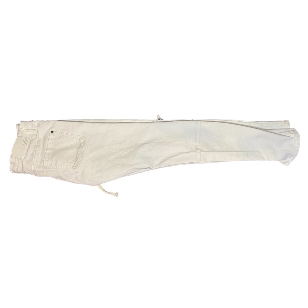 White Knee Ripped Skinny Jeans